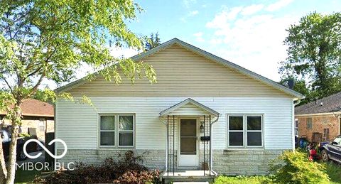 Photo of 410 E Carlisle Street, Mooresville, IN 46158 (MLS # 22080749)