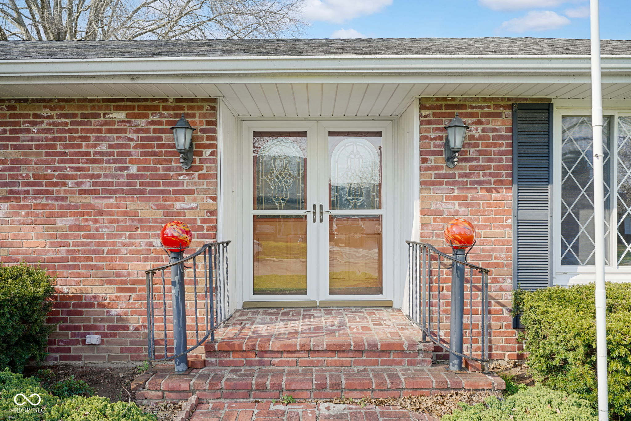 4540 Woodcrest Drive