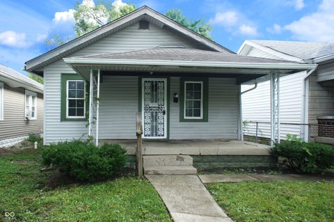 Photo of 962 Burdsal Parkway, Indianapolis, IN 46208 (MLS # 22125283)