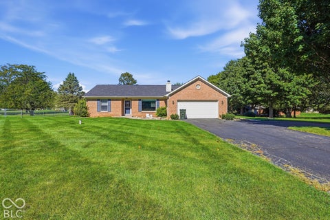 Photo of 5235 Sandy Court, Pittsboro, IN 46167 (MLS # 22129240)