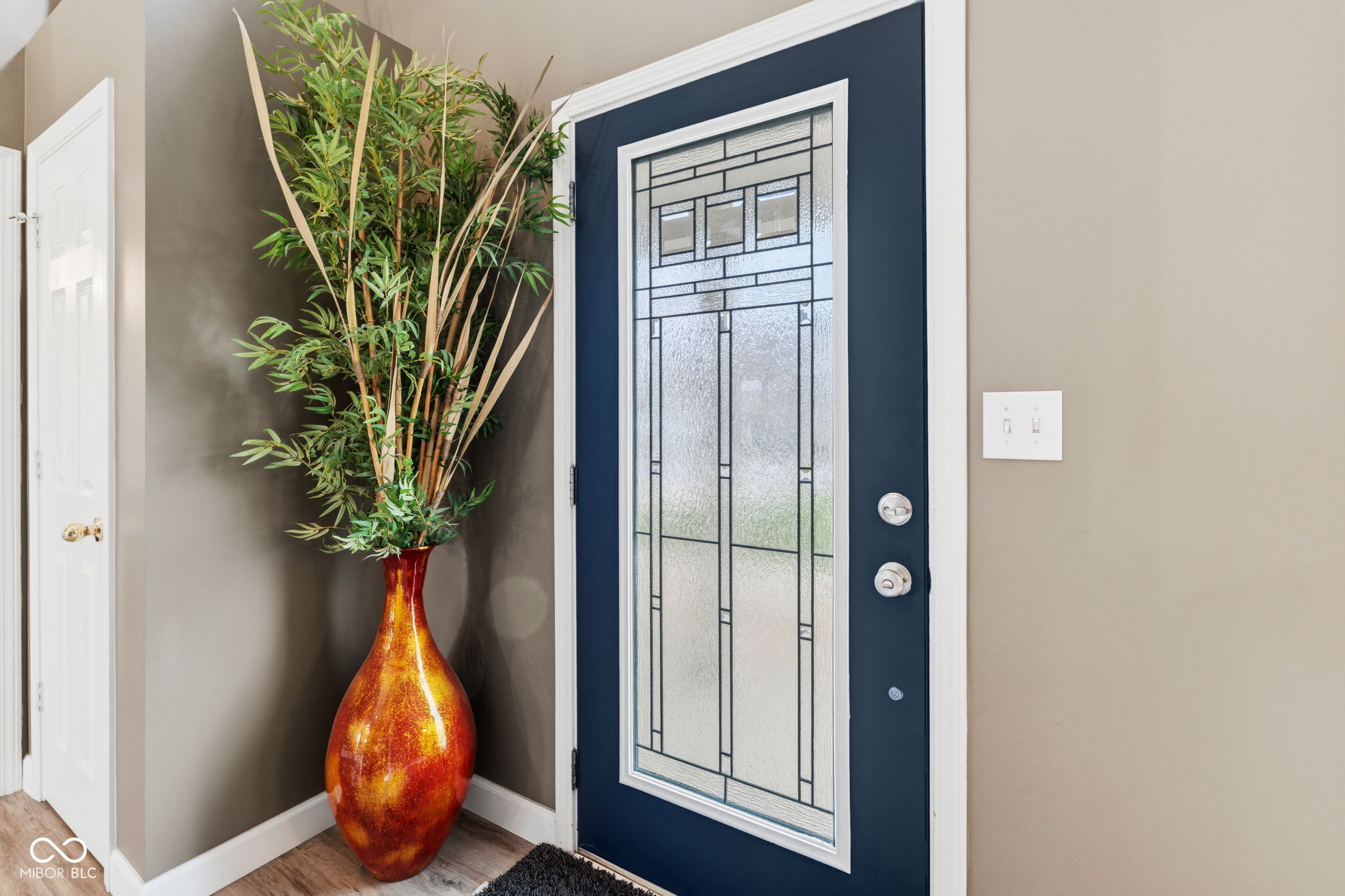 6400 Avalon Boulevard