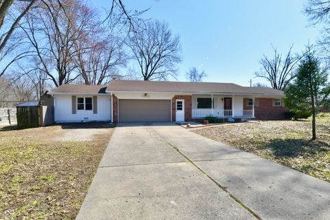 Photo of 7953 Forest Park Drive, Indianapolis, IN 46217 (MLS # 22099282)