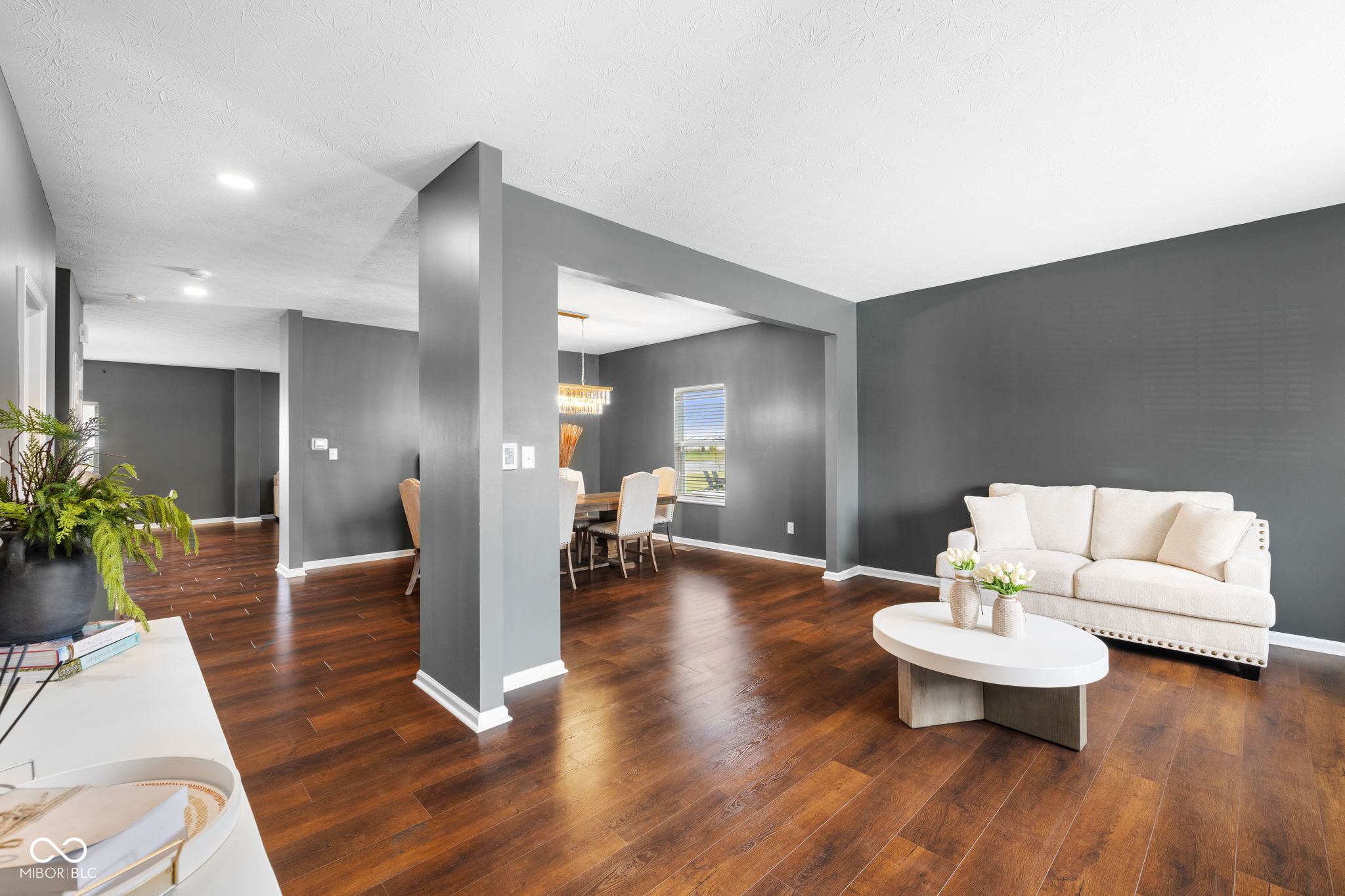 7128 English Oak Drive