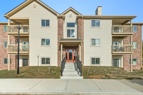 Photo of 12515 Timber Creek Drive #8, Carmel, IN 46032 (MLS # 22067865)