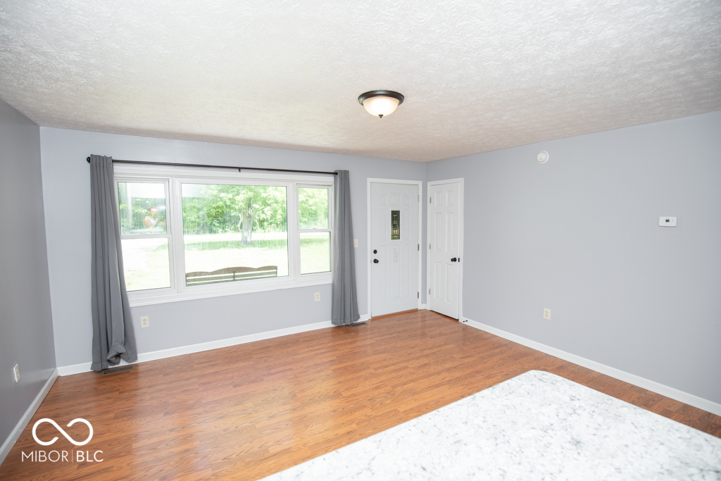 1440 N County Road 275 E