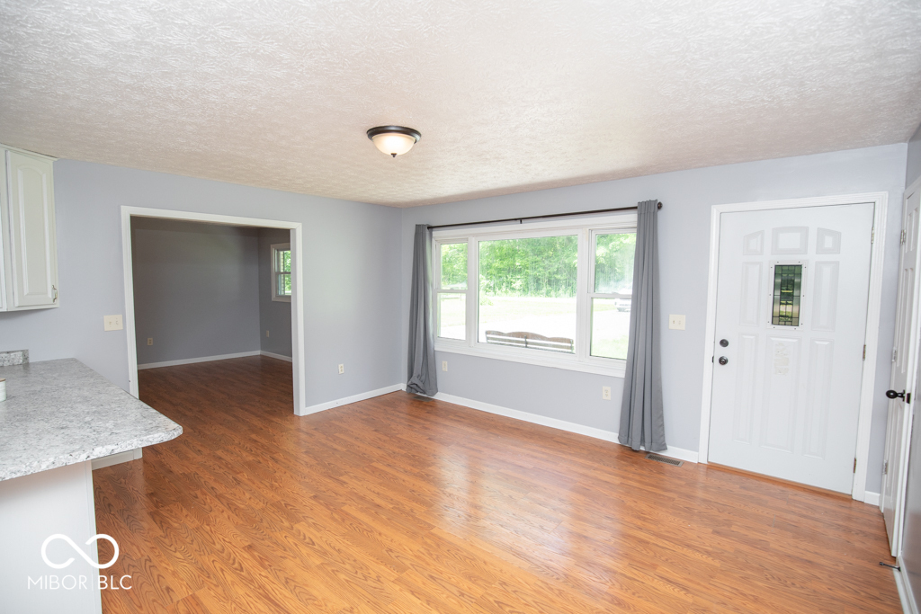 1440 N County Road 275 E