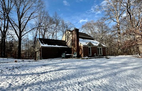 Photo of 200 Bailliere Drive, Martinsville, IN 46151 (MLS # 22075673)