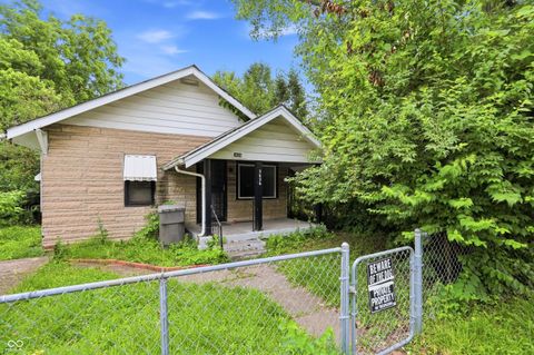 Photo of 3626 Prospect Street, Indianapolis, IN 46203 (MLS # 22107118)