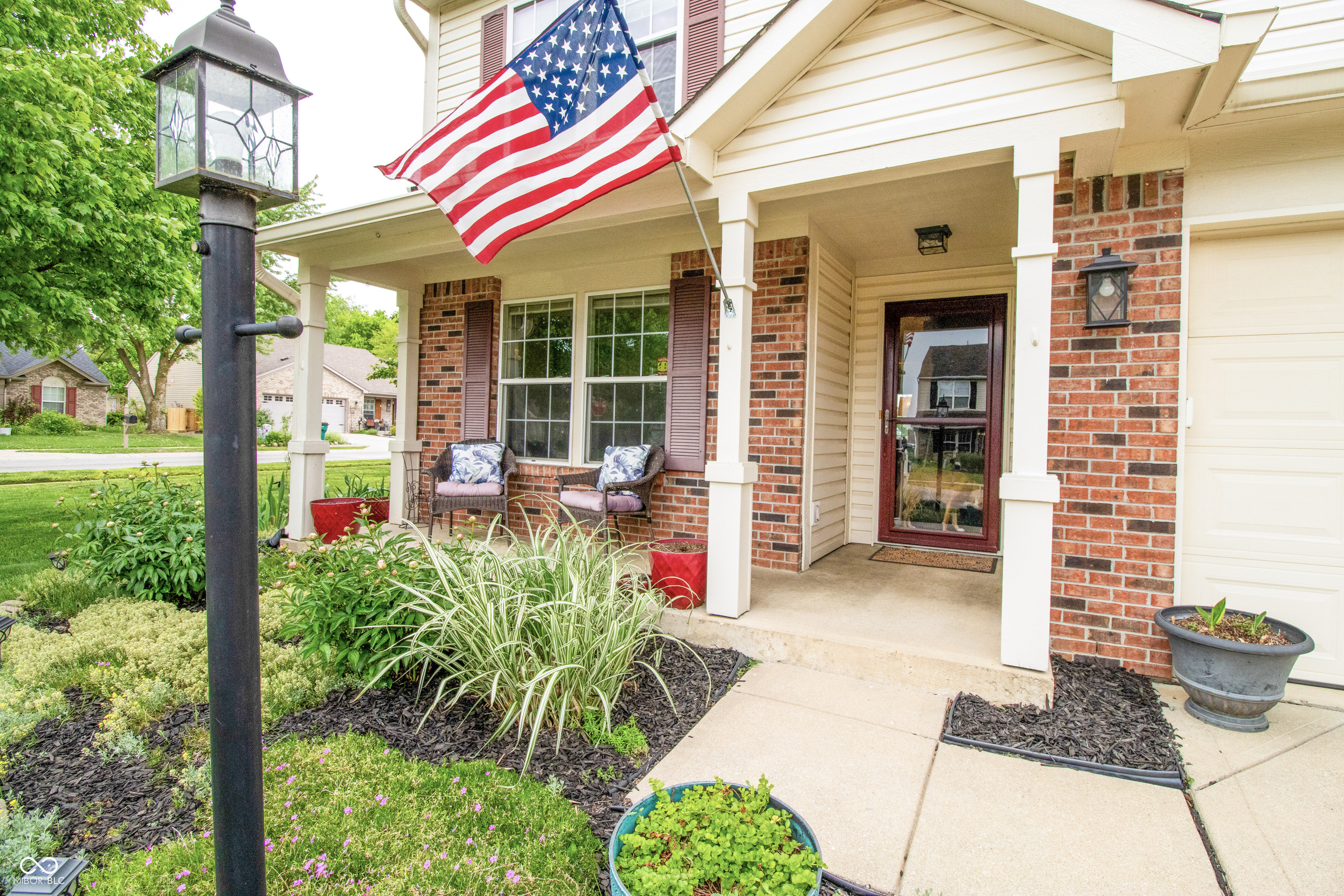 1098 Meadowview Court