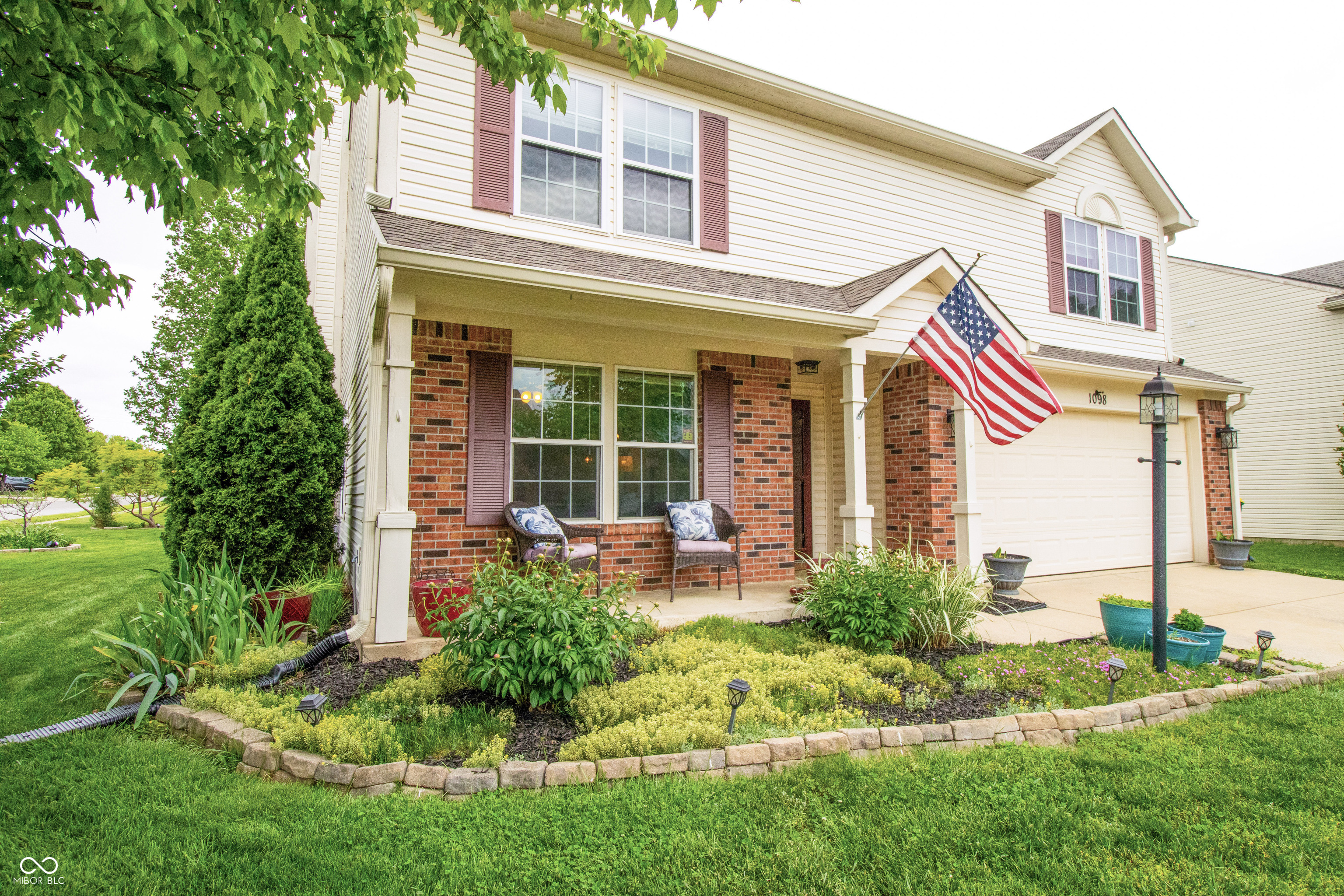 1098 Meadowview Court