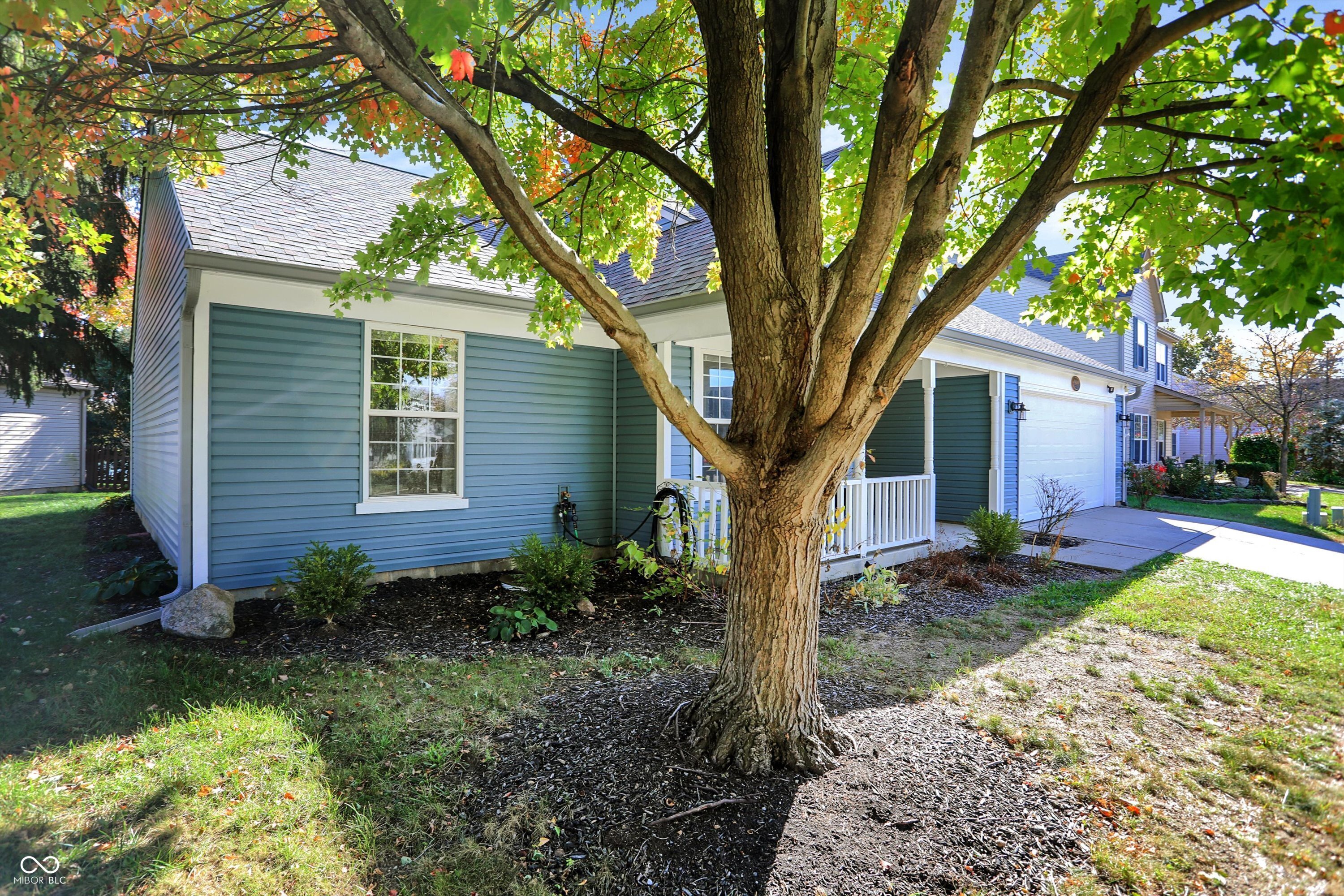 9899 Traditions Lane