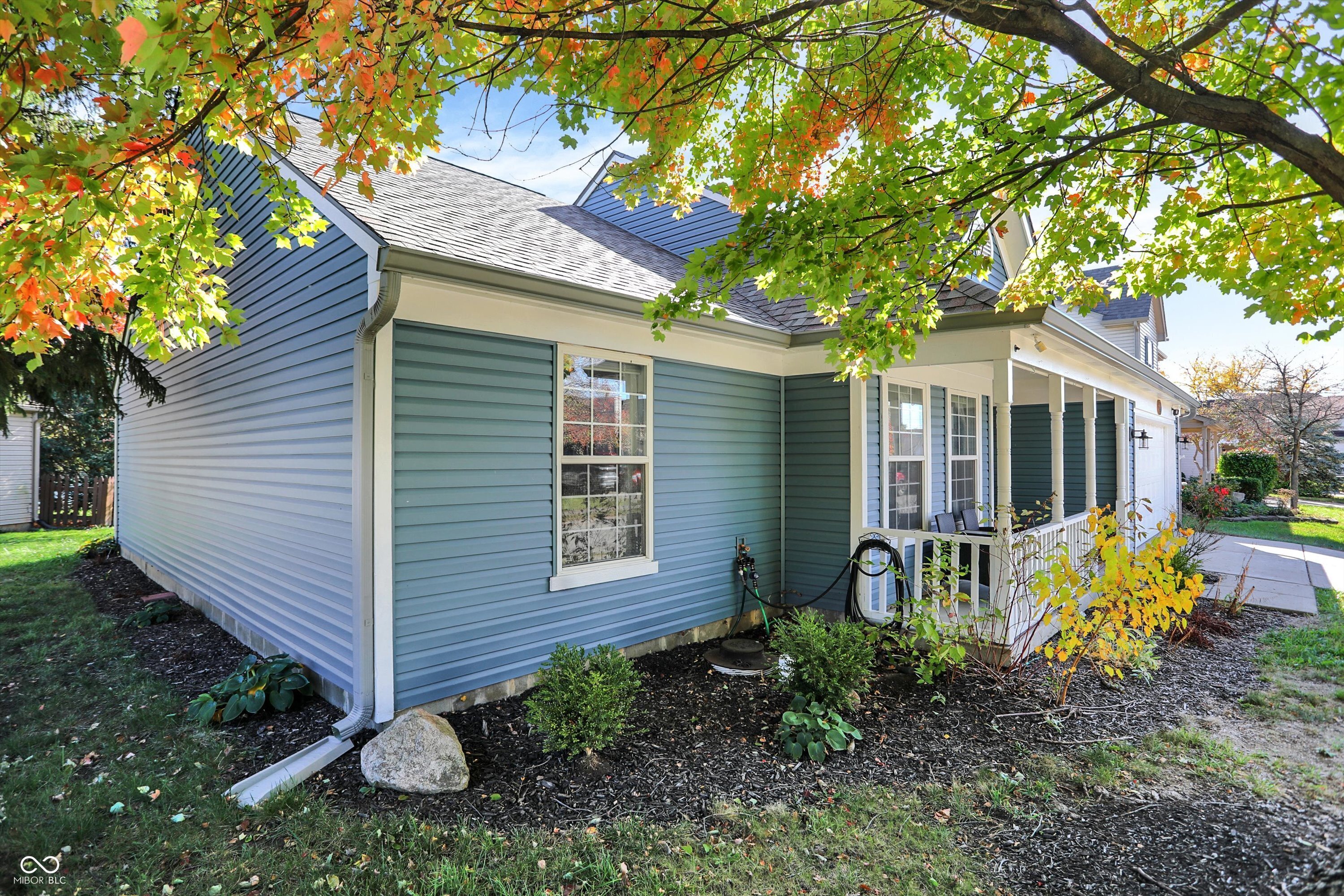 9899 Traditions Lane