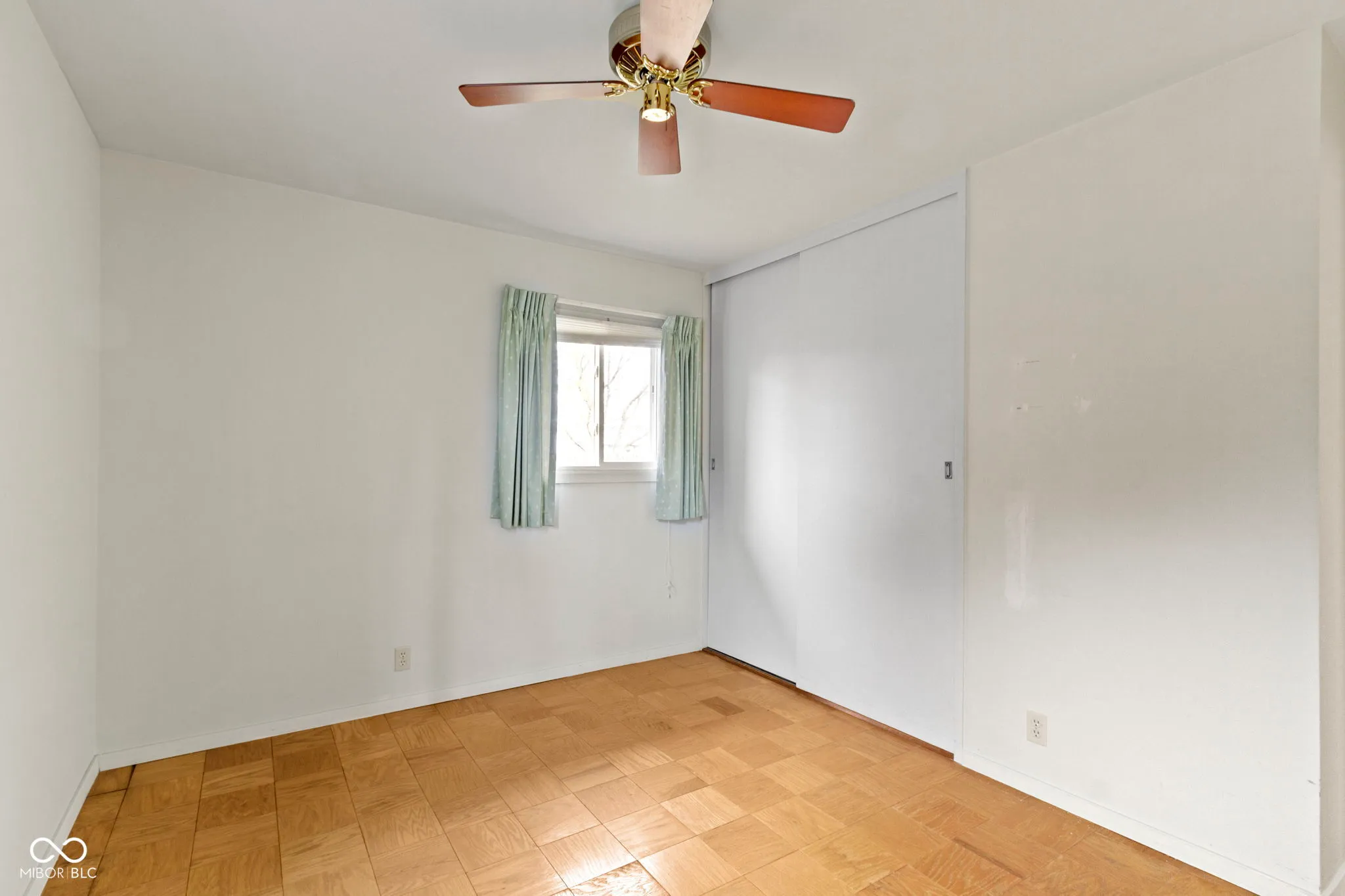 Greenfield, Indiana 46140, United States, 3 Bedrooms Bedrooms, ,2 BathroomsBathrooms,Residential,Pending,82990