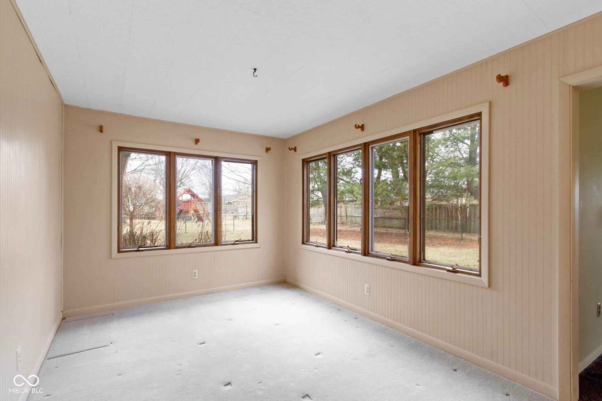 Greenfield, Indiana 46140, United States, 3 Bedrooms Bedrooms, ,2 BathroomsBathrooms,Residential,Pending,82990