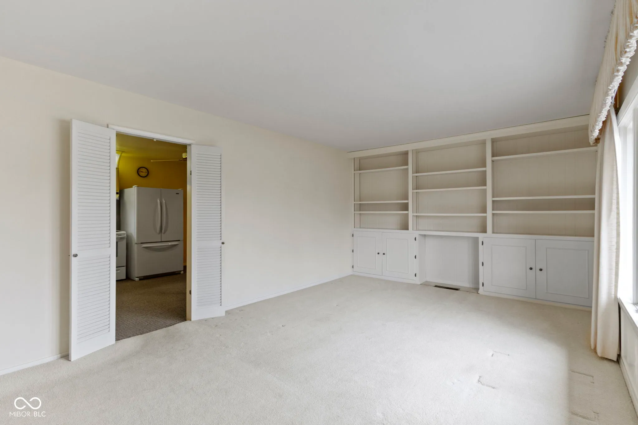 Greenfield, Indiana 46140, United States, 3 Bedrooms Bedrooms, ,2 BathroomsBathrooms,Residential,Pending,82990