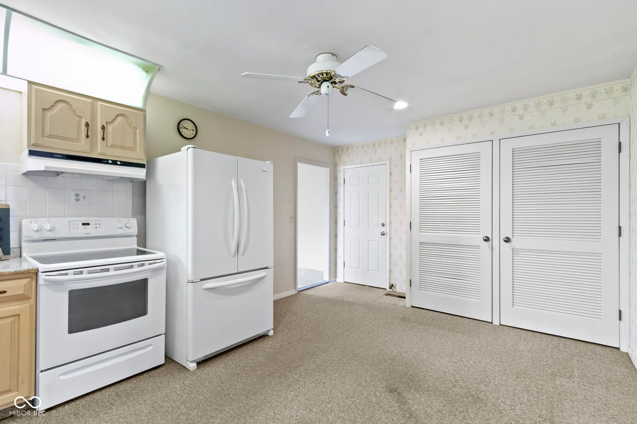 Greenfield, Indiana 46140, United States, 3 Bedrooms Bedrooms, ,2 BathroomsBathrooms,Residential,Pending,82990