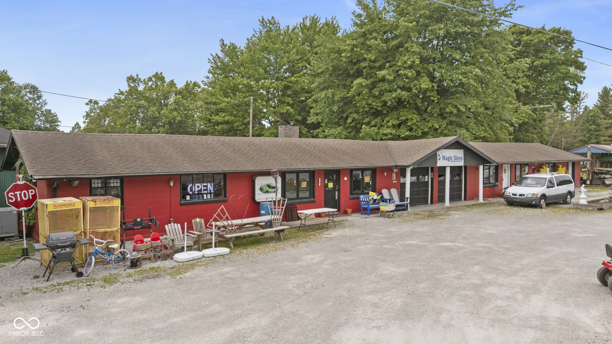 2287 N US Highway 31