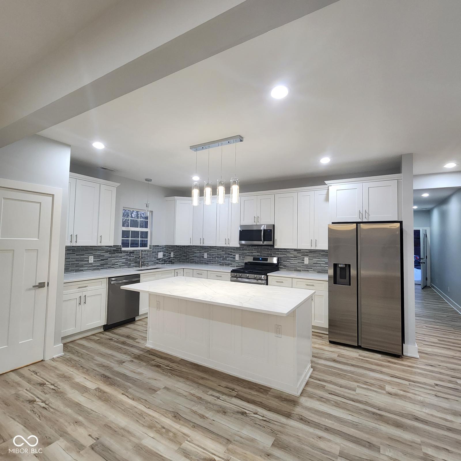 2159 W 58th Street