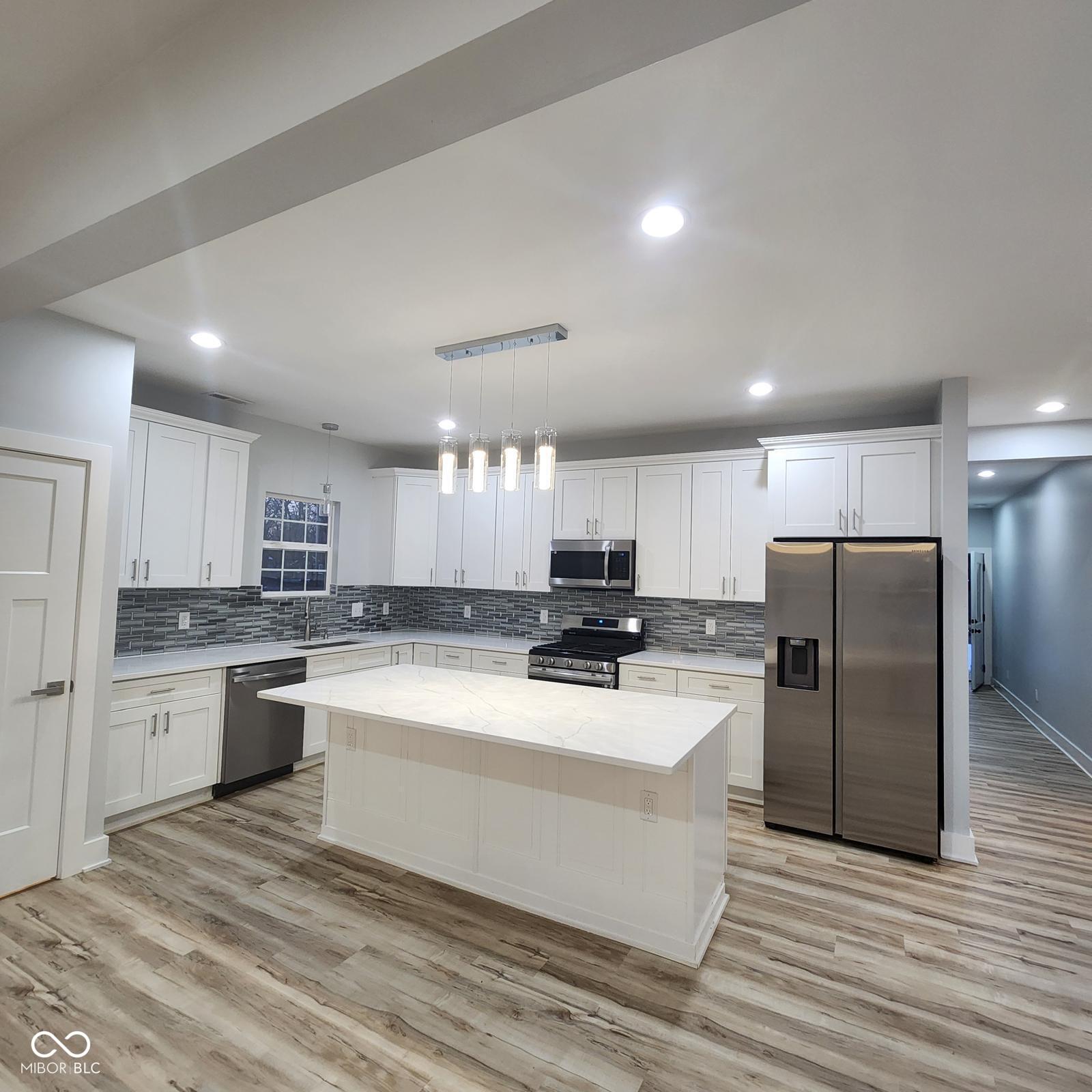 2159 W 58th Street