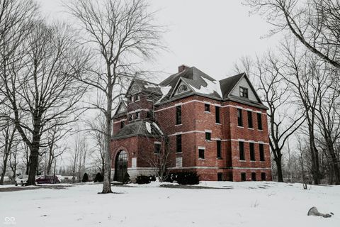 Photo of 2525 W 400 North, Crawfordsville, IN 47933 (MLS # 22083130)