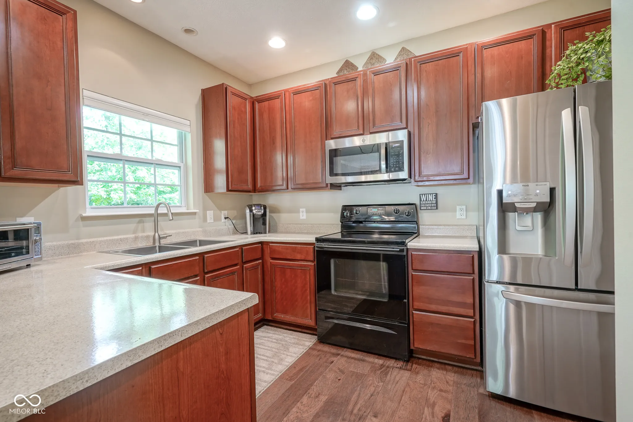 Carmel, Indiana 46280, United States, 2 Bedrooms Bedrooms, ,2 BathroomsBathrooms,Residential,Active,141525