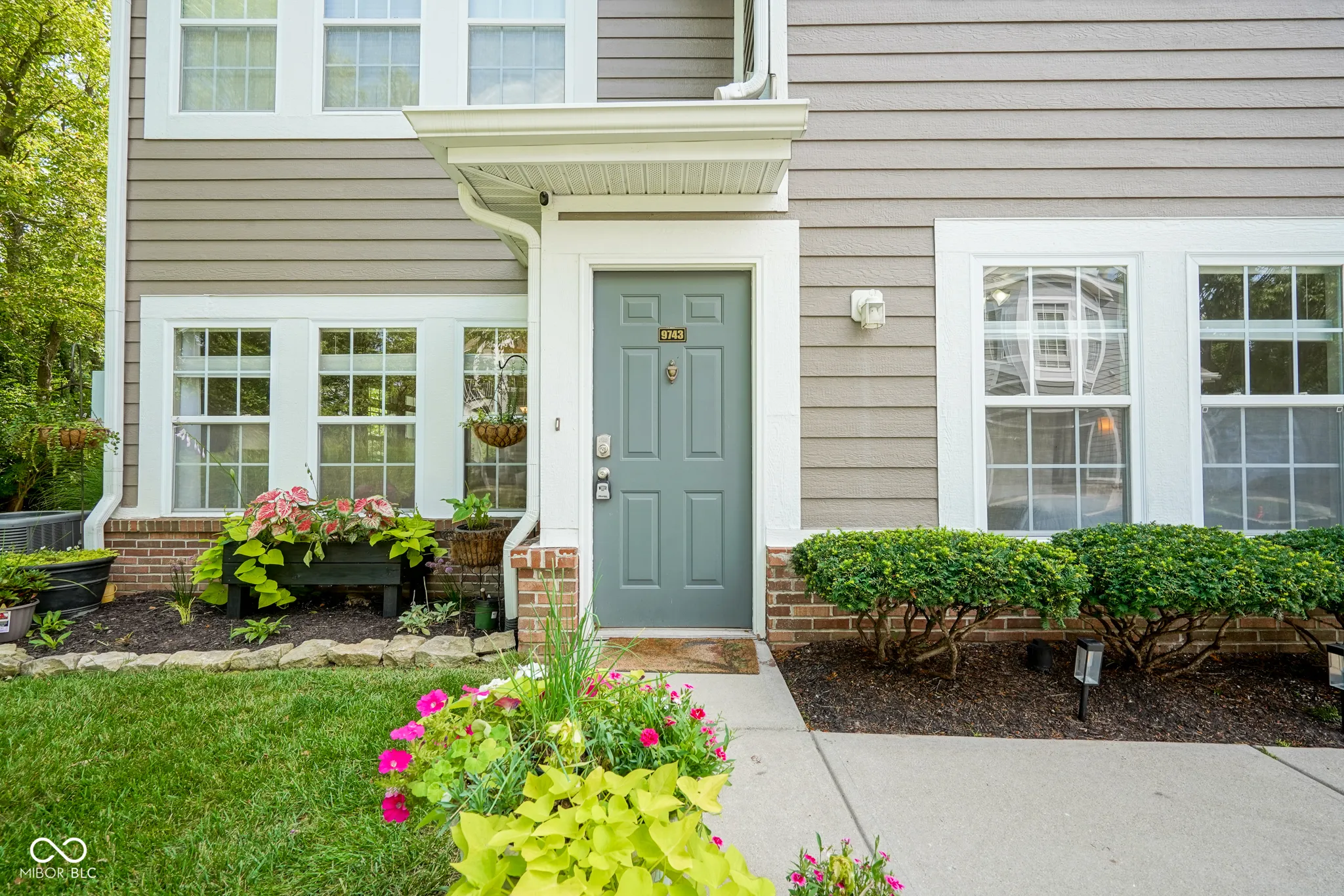 Carmel, Indiana 46280, United States, 2 Bedrooms Bedrooms, ,2 BathroomsBathrooms,Residential,Active,141525