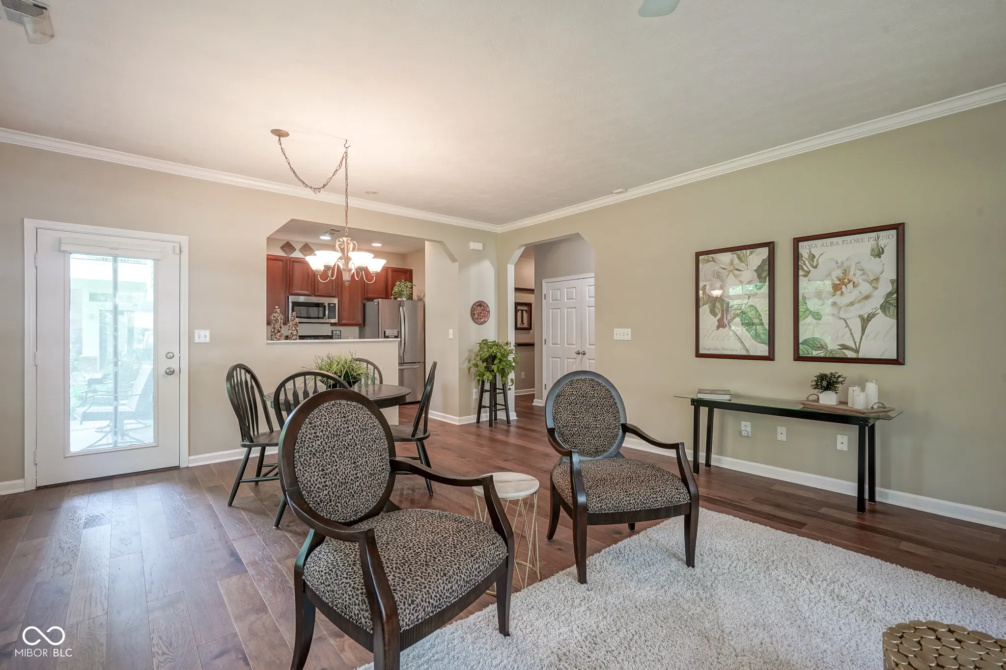 Carmel, Indiana 46280, United States, 2 Bedrooms Bedrooms, ,2 BathroomsBathrooms,Residential,Active,141525