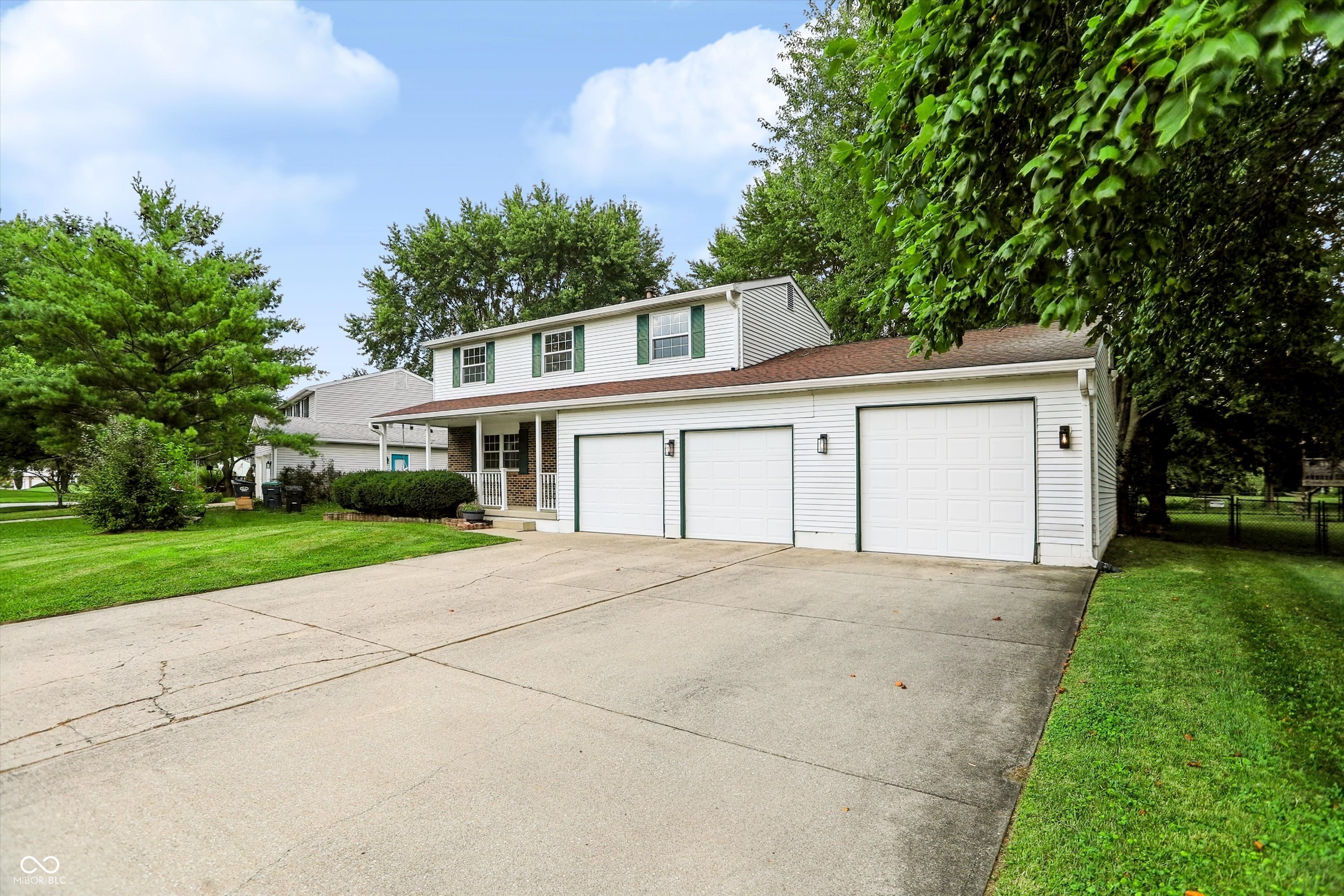 415 Meadowview Lane