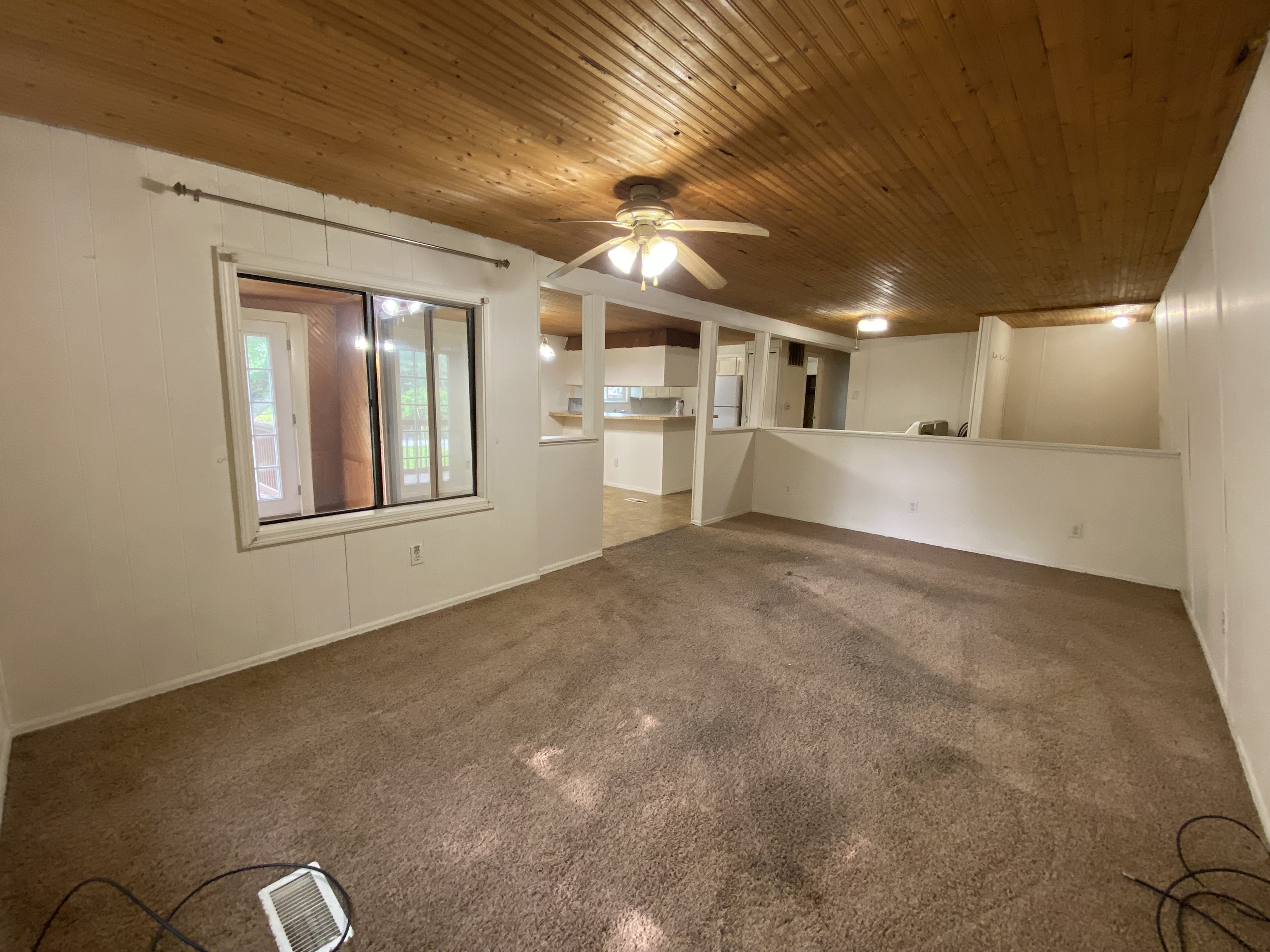 Photo 11 of 26 of 340 W Ash Street house