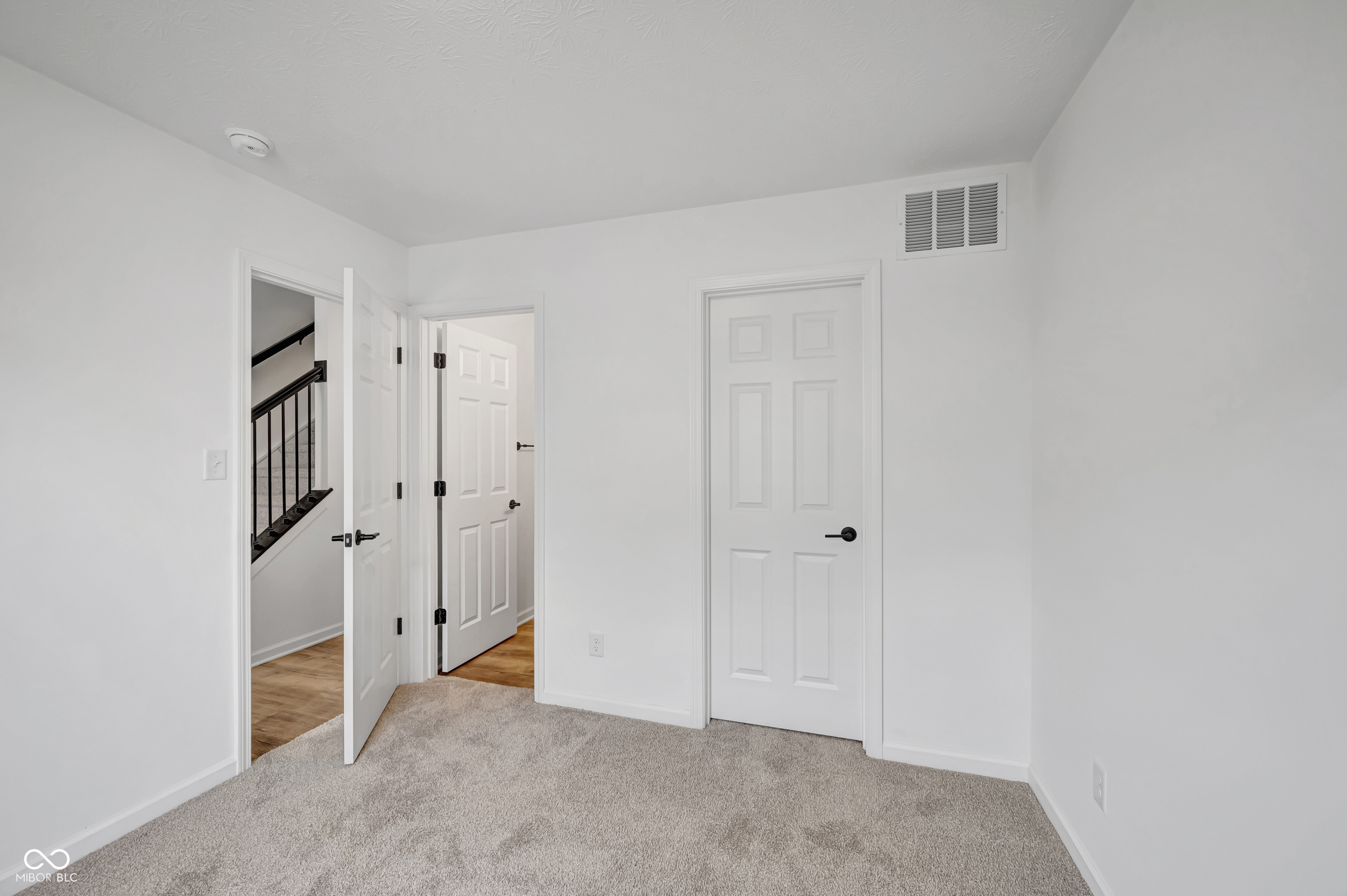 4498 Yellowwood Avenue