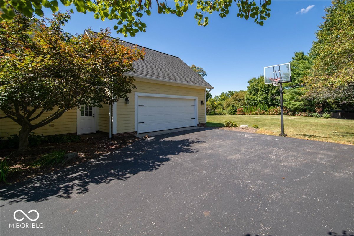 6404 Briarway Court