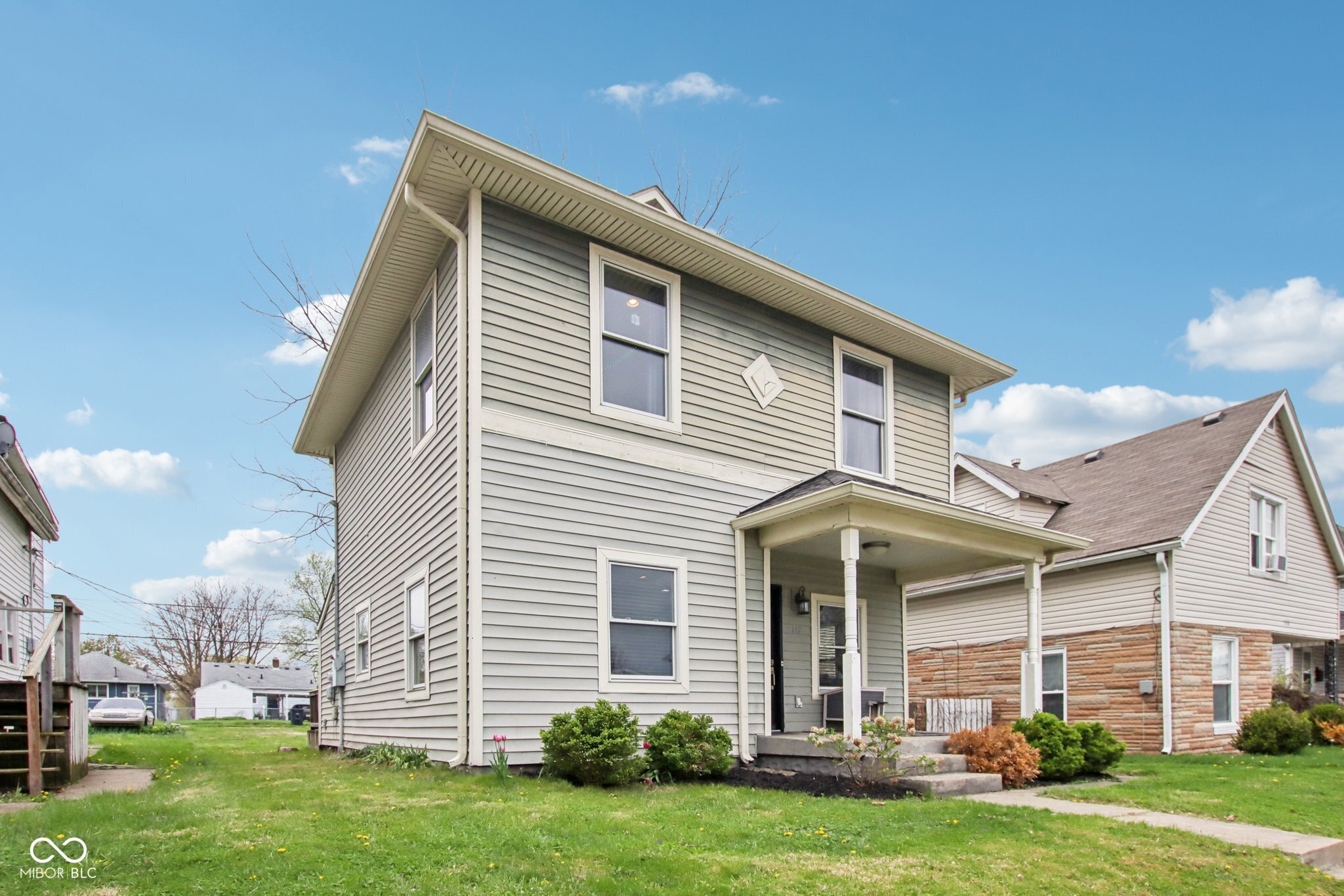 142 S 4th Avenue