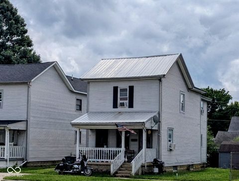 Photo of 433 W 2nd Street, Rushville, IN 46173 (MLS # 22047431)