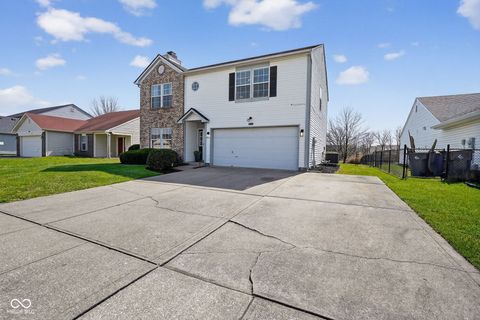 Photo of 6115 Glebe Drive, Indianapolis, IN 46237 (MLS # 22091514)