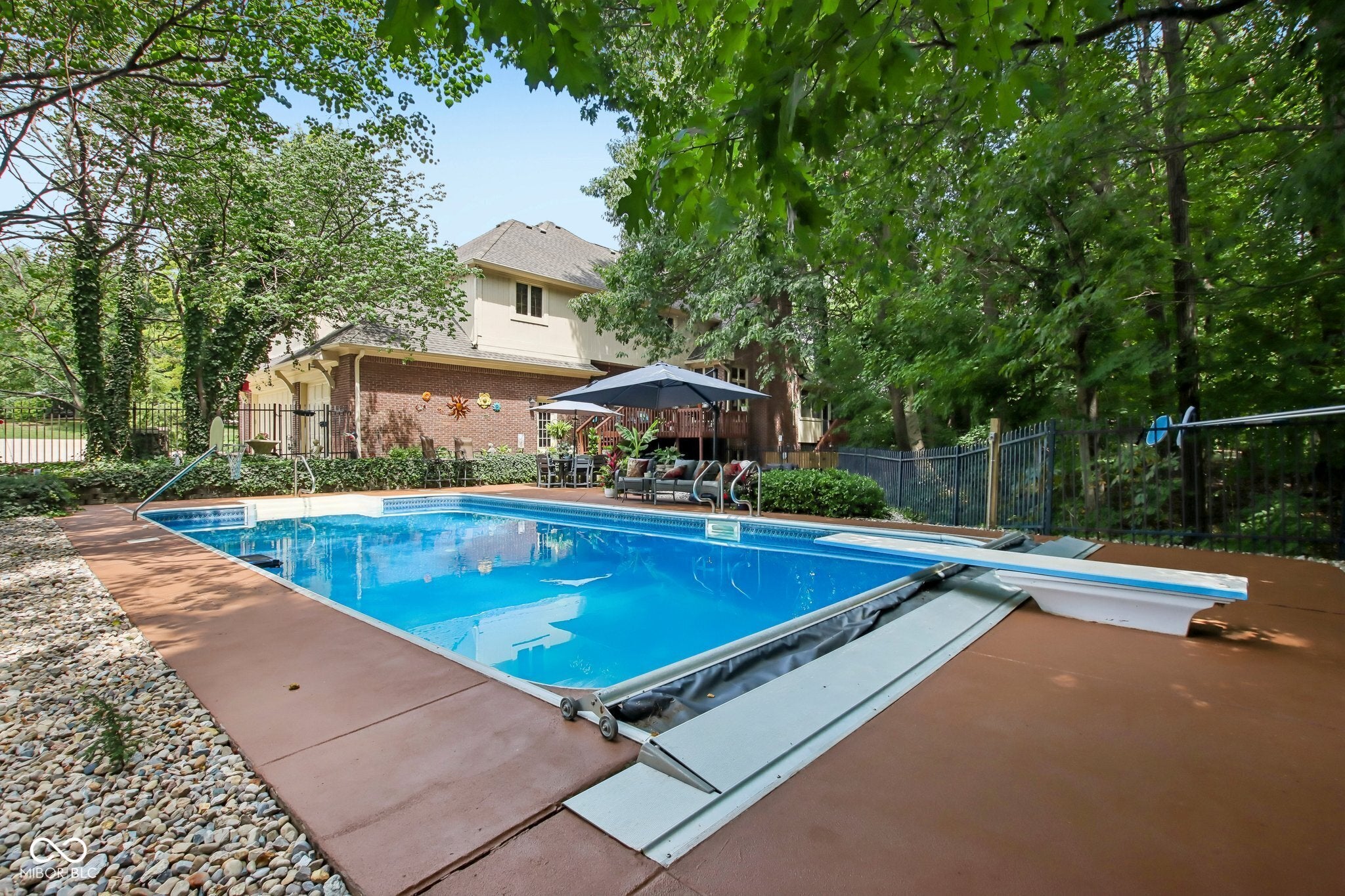 1371 Bur Oak Court