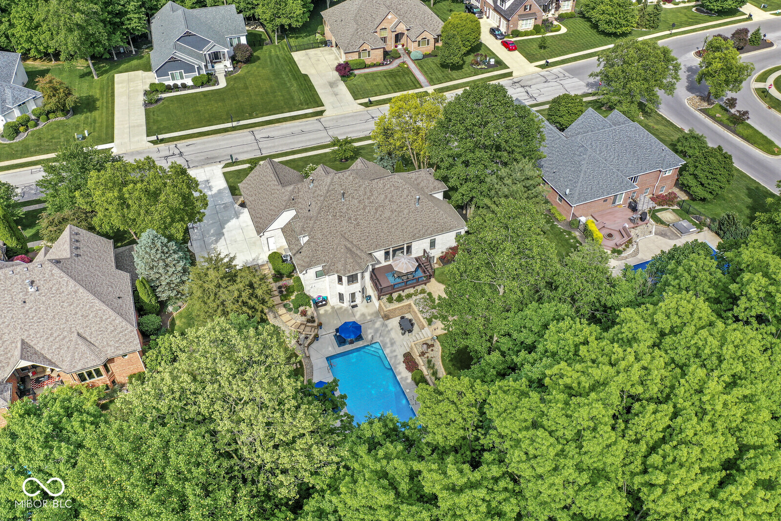790 Foxboro Drive