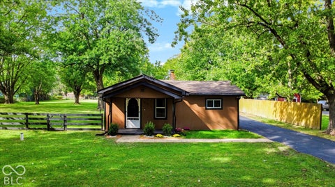 Photo of 916 S Huber Street, Indianapolis, IN 46239 (MLS # 22129139)