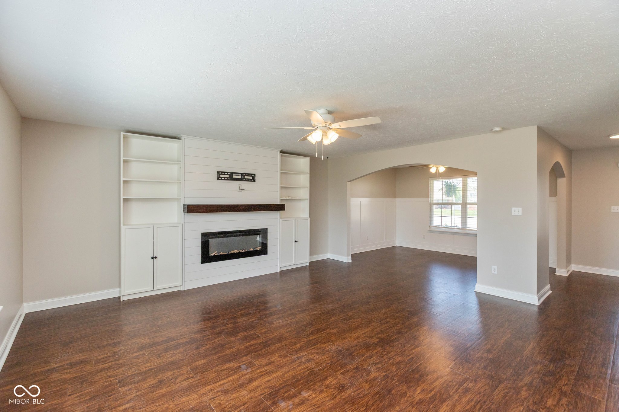 1117 Foxtail Drive