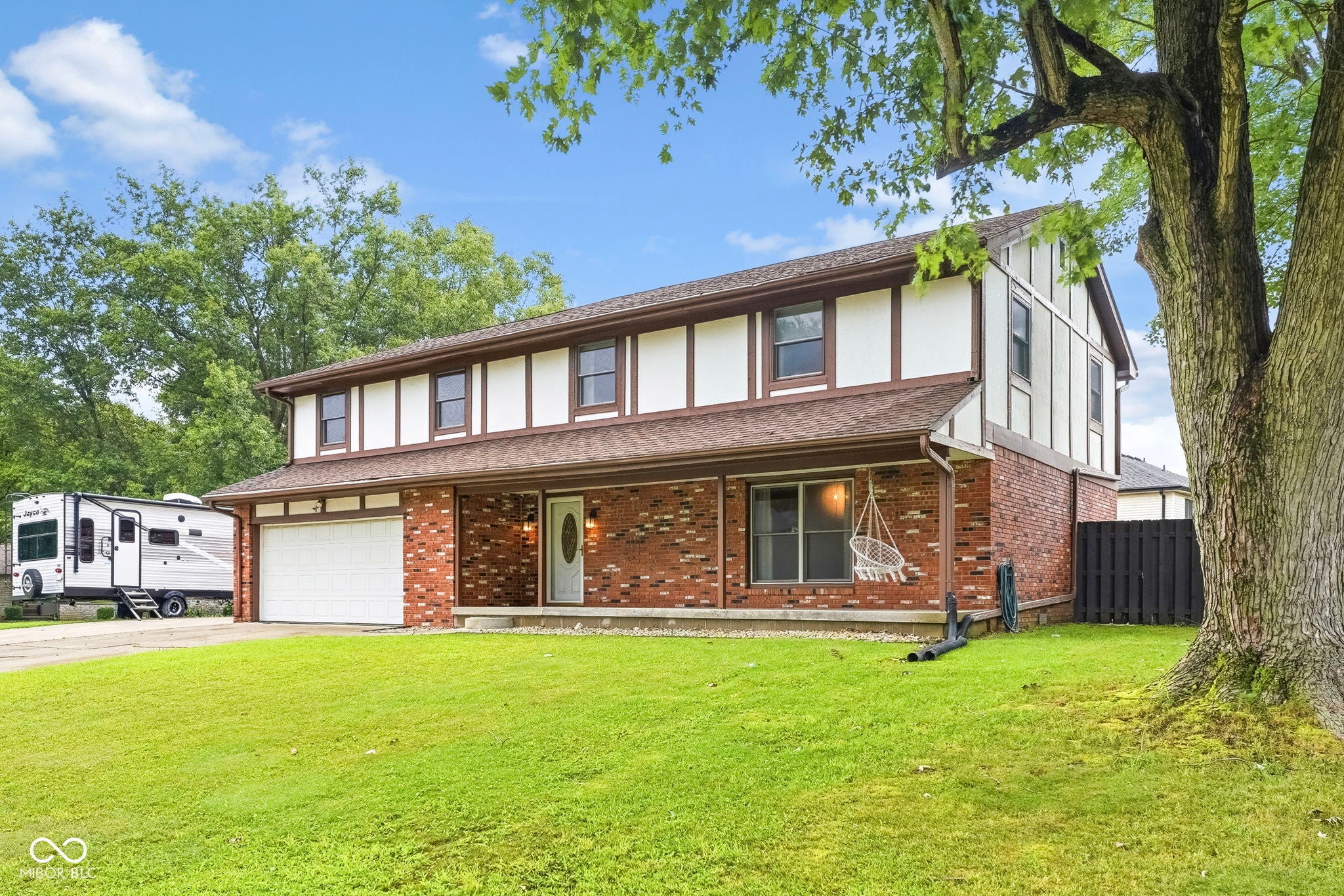 601 Ridgeview Lane
