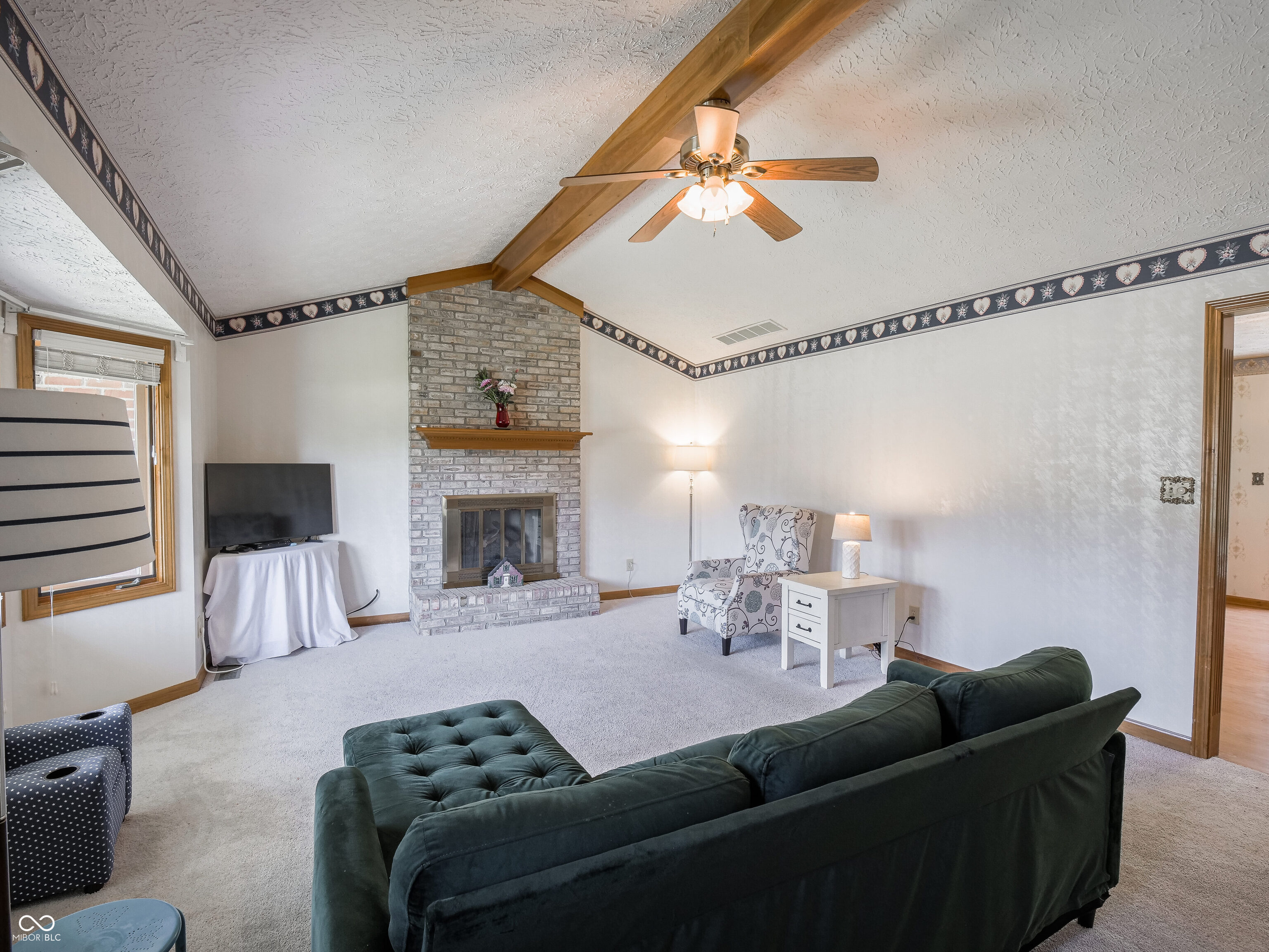 575 Crestpoint Lane