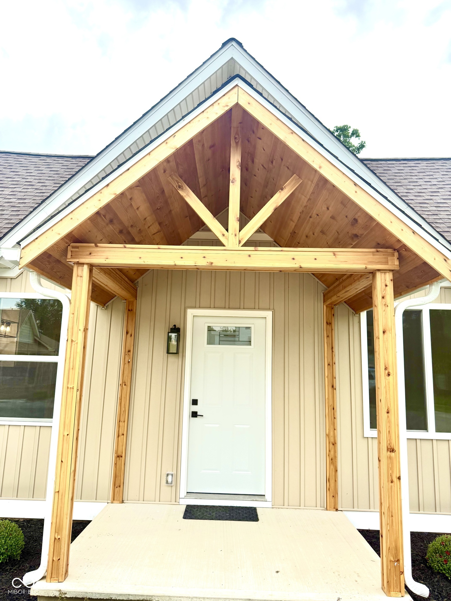 709 N Jameson Street