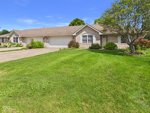 Photo of 3419 Village Drive, Anderson, IN 46011 (MLS # 22112376)