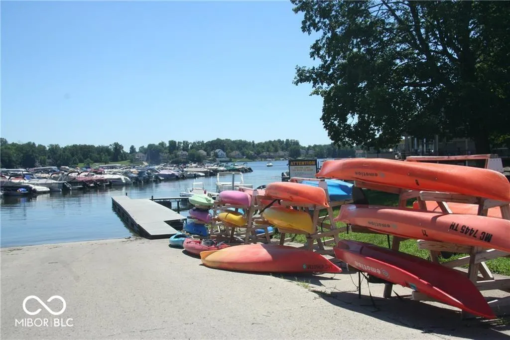 Fishers, Indiana 46055, United States, 5 Bedrooms Bedrooms, ,4 BathroomsBathrooms,Residential,Pending,7747