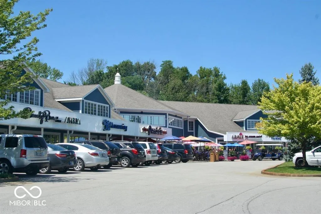 Fishers, Indiana 46055, United States, 5 Bedrooms Bedrooms, ,4 BathroomsBathrooms,Residential,Pending,7747