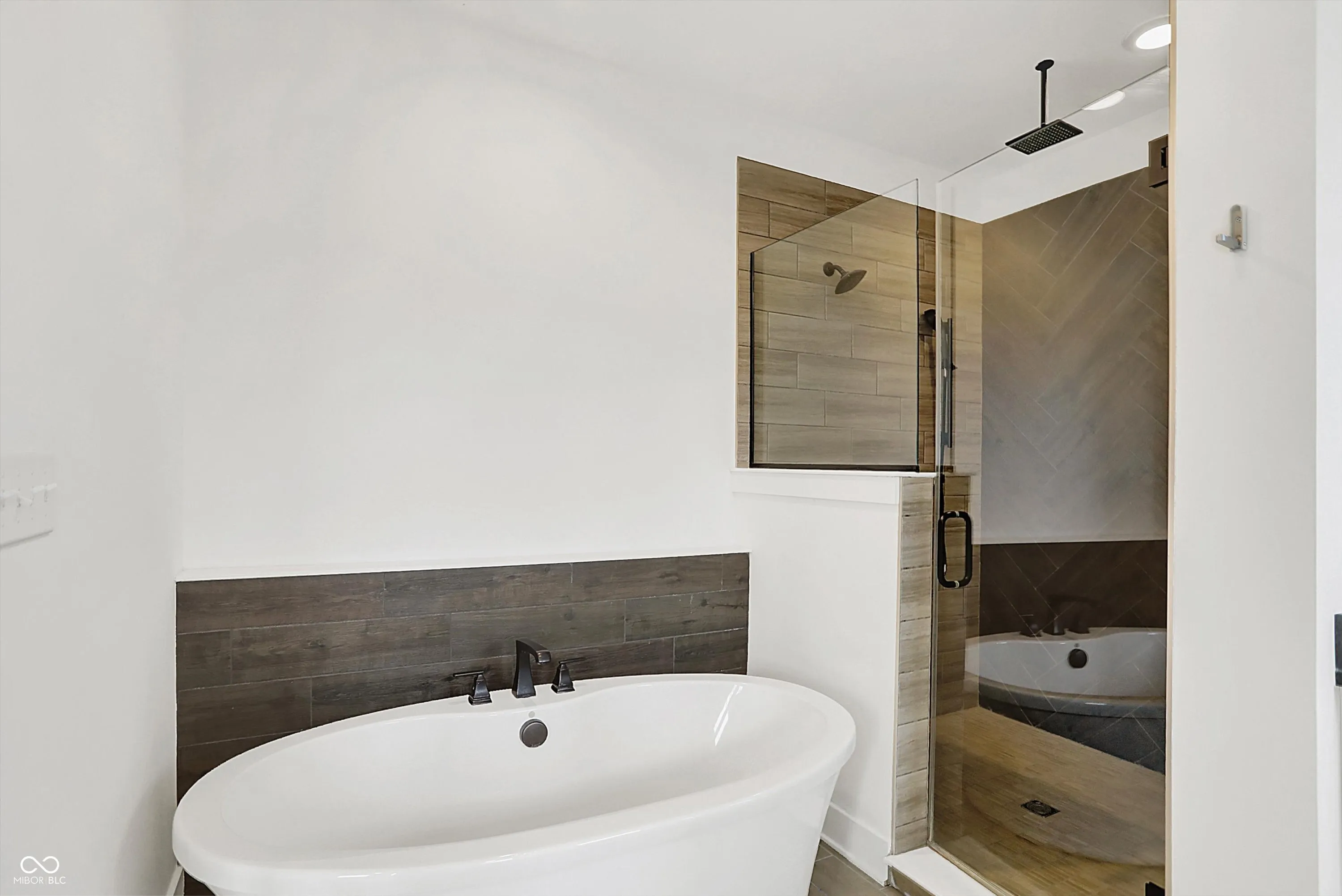 Fishers, Indiana 46055, United States, 5 Bedrooms Bedrooms, ,4 BathroomsBathrooms,Residential,Pending,7747