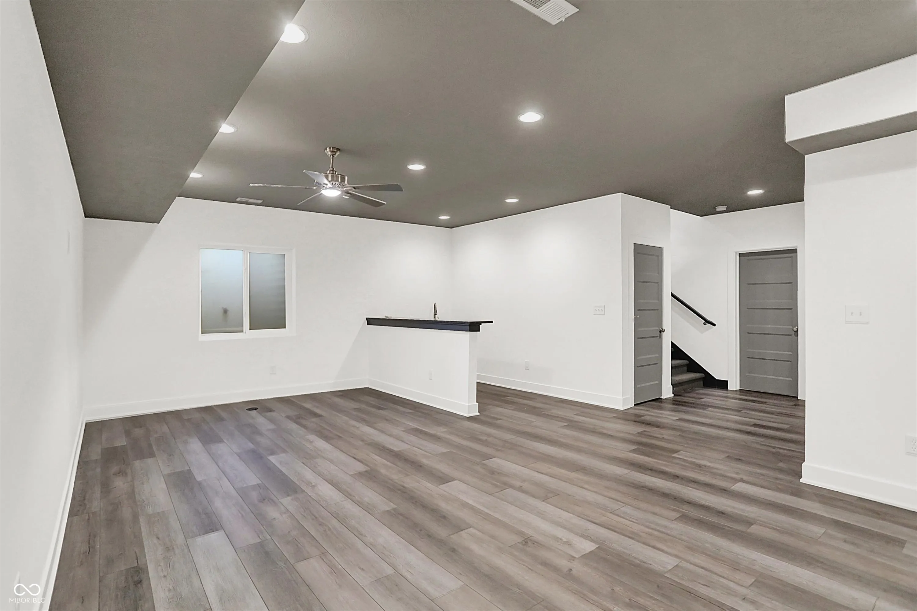 Fishers, Indiana 46055, United States, 5 Bedrooms Bedrooms, ,4 BathroomsBathrooms,Residential,Pending,7747