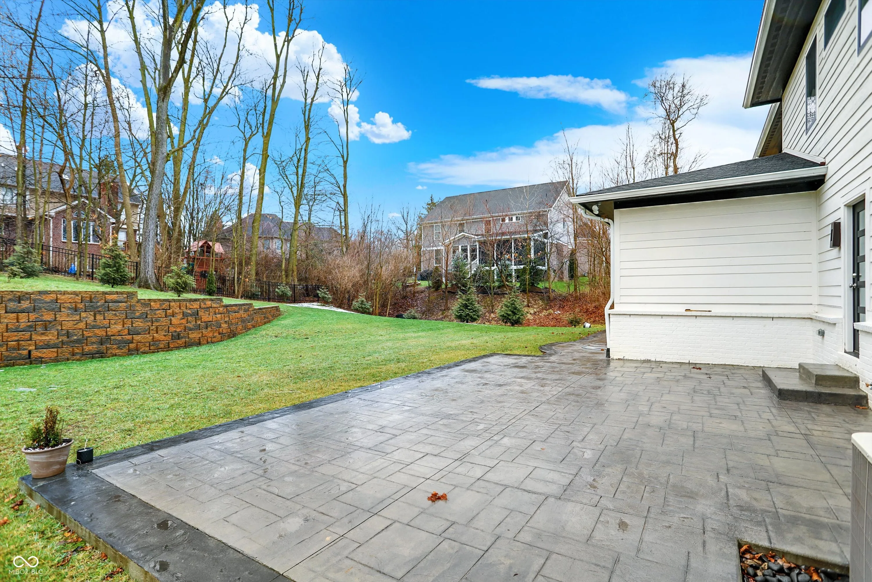 Fishers, Indiana 46055, United States, 5 Bedrooms Bedrooms, ,4 BathroomsBathrooms,Residential,Pending,7747