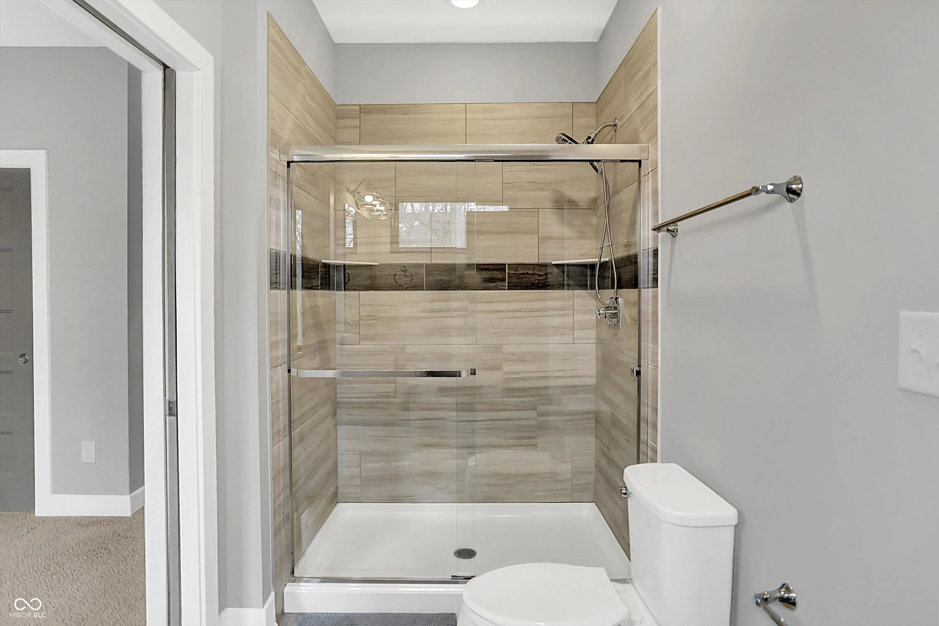 Fishers, Indiana 46055, United States, 5 Bedrooms Bedrooms, ,4 BathroomsBathrooms,Residential,Pending,7747