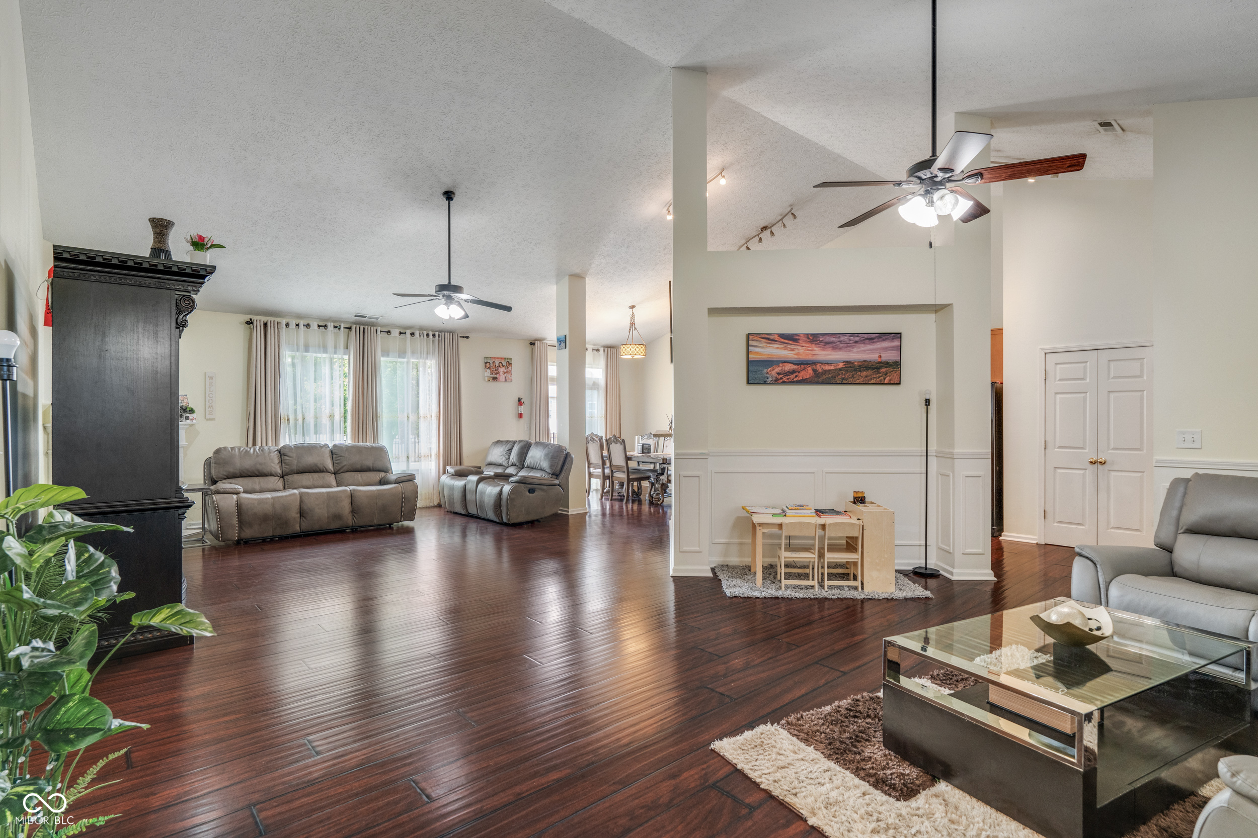 1184 Turfway Drive