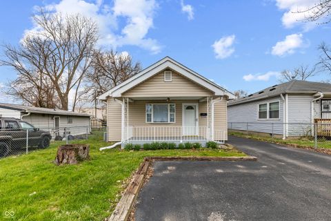 Photo of 2332 Reformers Avenue, Indianapolis, IN 46203 (MLS # 22090991)